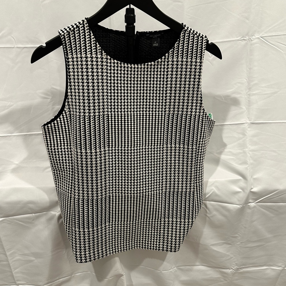 Ann Taylor Monochrome Houndstooth Sleeveless Top